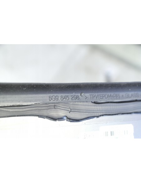 VW GOLF VII KOMBI SZYBA KAROSERYJNA PRAWA TYLNA