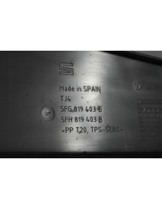 SEAT CUPRA FORMENTOR PODSZYBIE PLASTIKOWE 2