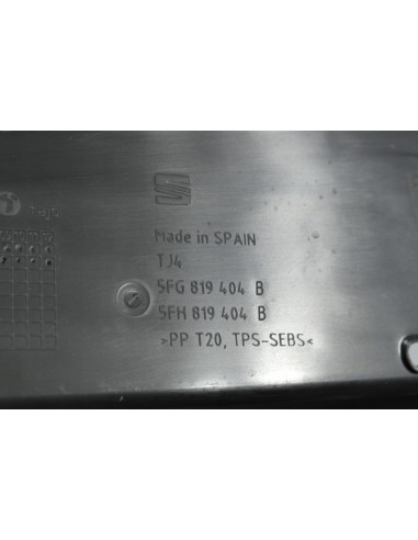 SEAT CUPRA FORMENTOR PODSZYBIE PLASTIKOWE