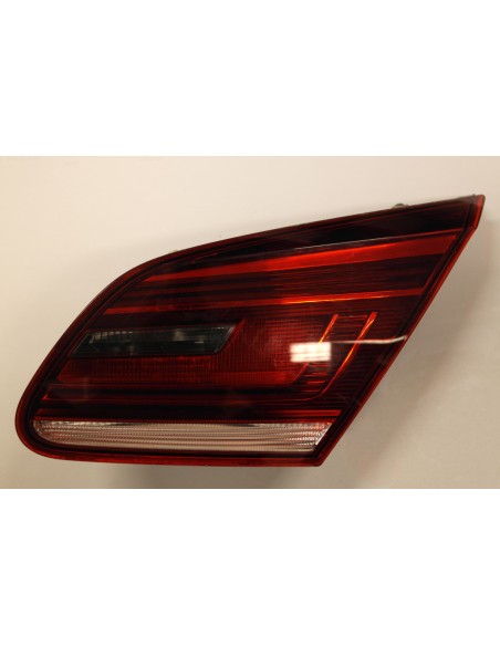 VW CC LIFT LAMPA PRAWA TYLNA Z KLAPY 3C8945308B