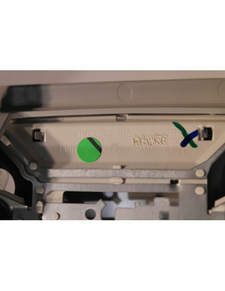 VW JETTA 5C6 LAMPKA KABINOWA OŚWIETLENIE KABINY