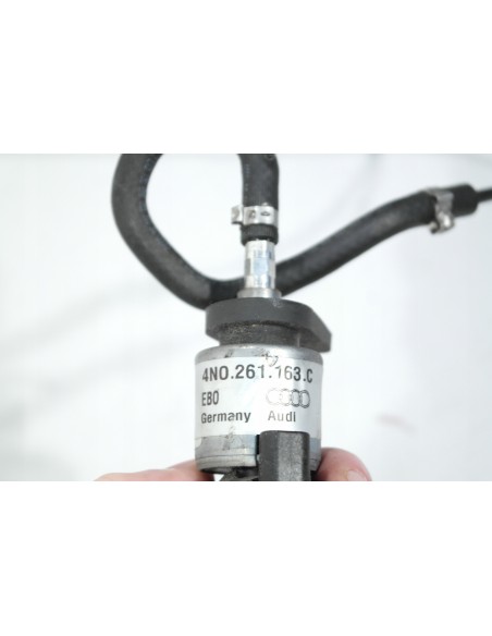 AUDI A8 4N D5 3.0 TFSI POMPKA PALIWA WEBASTO