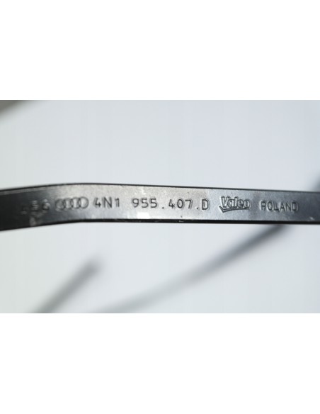 AUDI A8 4N D5 RAMIONA PIÓRA WYCIERACZEK