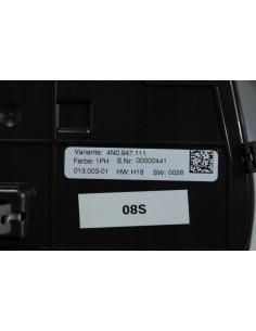 AUDI A8 4N D5 OŚWIETLENIE KABINY 4N0947111 2