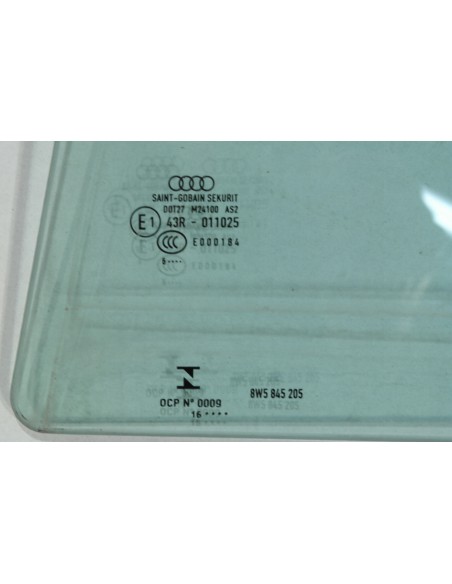 AUDI A4 8W0 SZYBA DRZWI LEWA TYLNA SEDAN