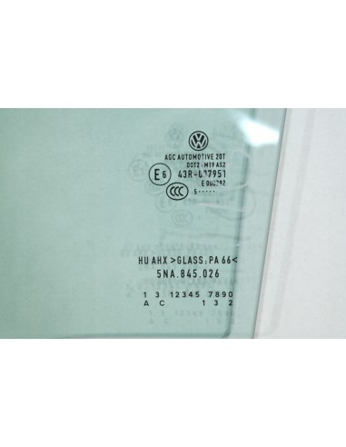VW TIGUAN 5NA SZYBA PRAWA TYLNA