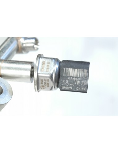 AUDI A8 4N D5 W12 6.0 TFSI LISTWA PALIWA