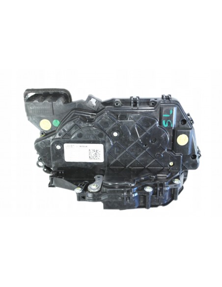 AUDI Q7 4M ZAMEK DRZWI LEWY TYŁ 8W1839015B